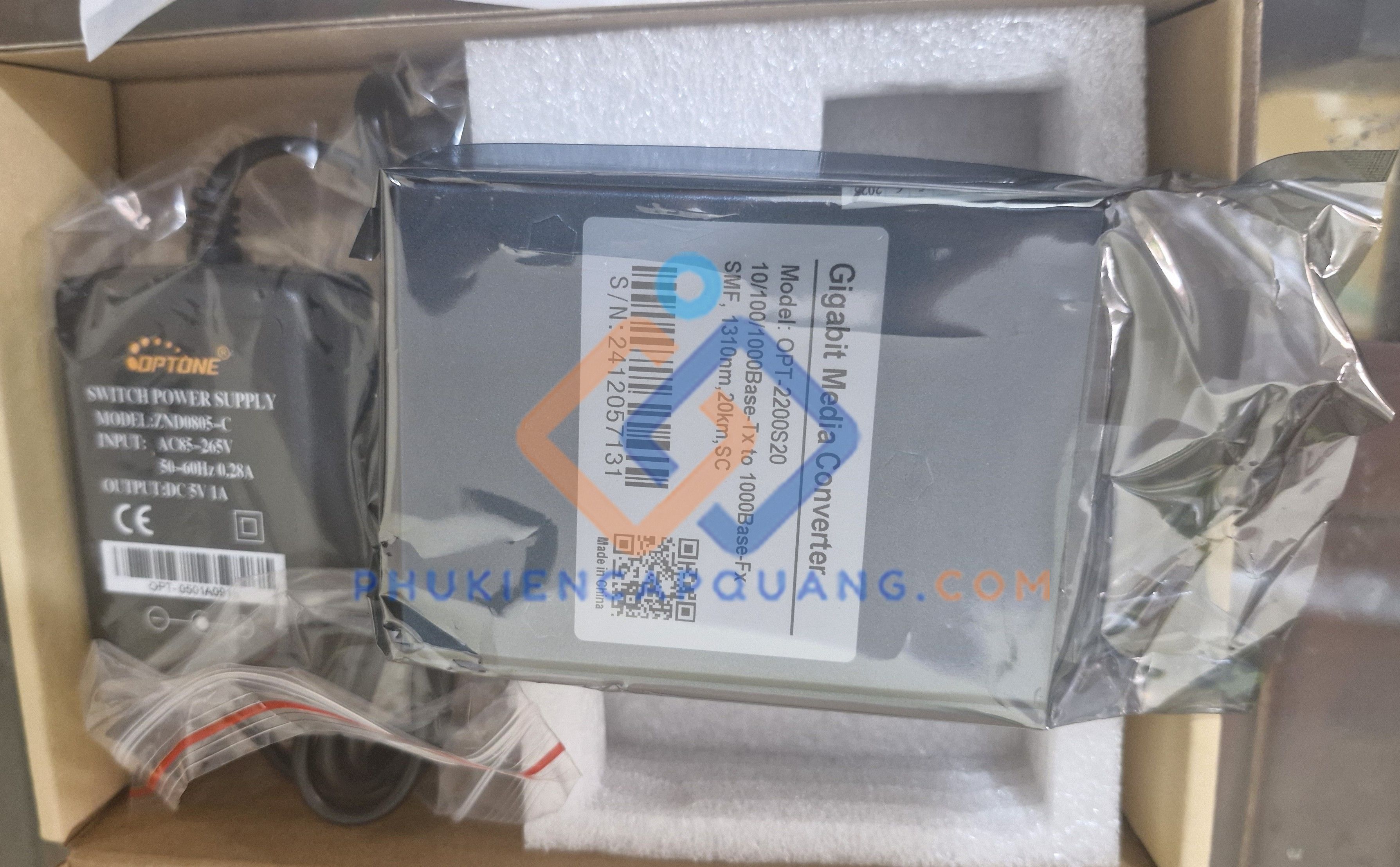 Bộ chuyển đổi quang điện multimode 2 sợi Optone 10/100/1000 OPT-2200S20