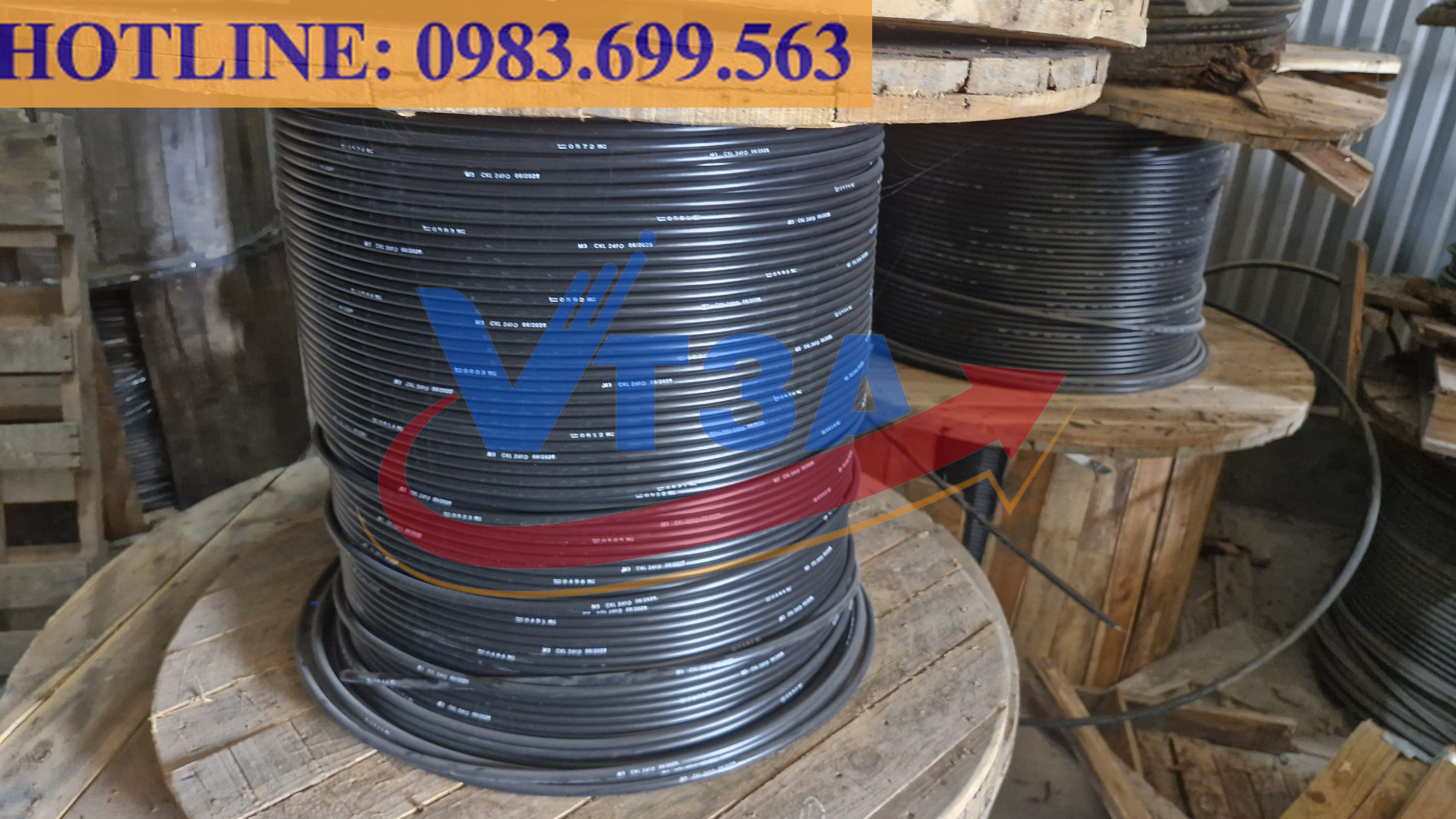 Cáp quang 24Fo Có kim loại