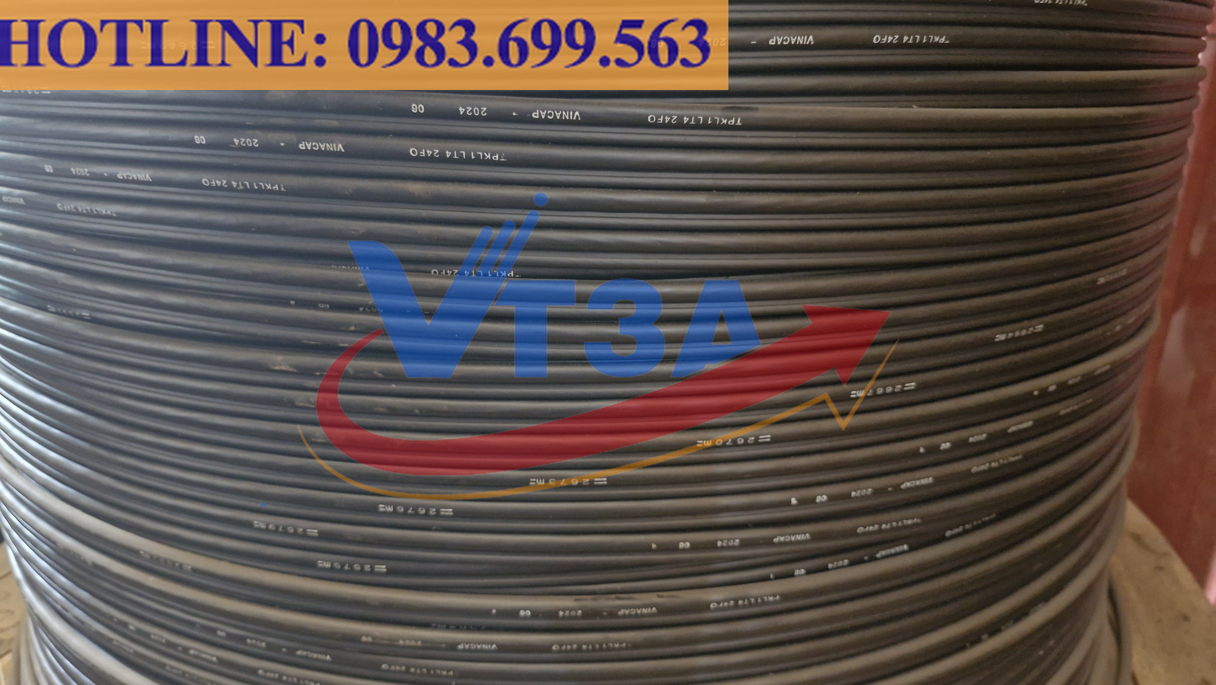 Cáp quang treo 24Fo F8 Phi kim loại