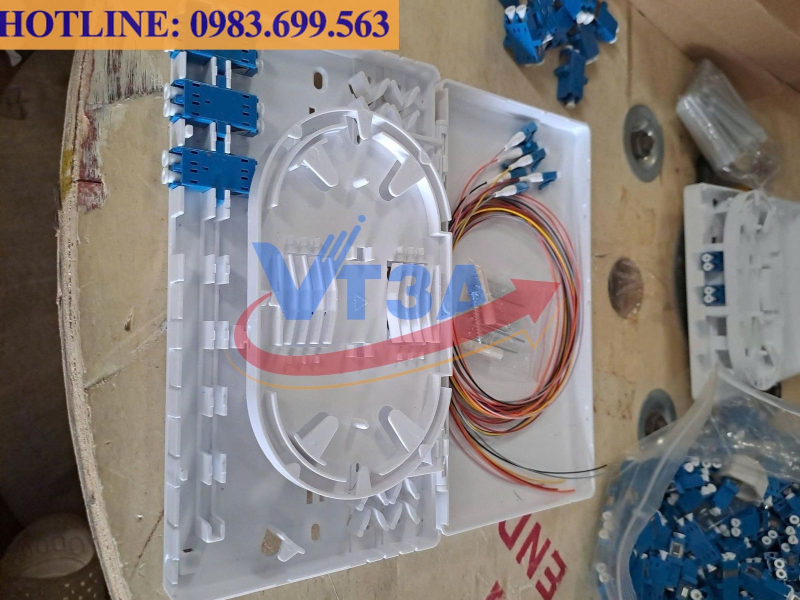 hop-phoi-quang-odf-4fo-6fo-chuan-lc-upc