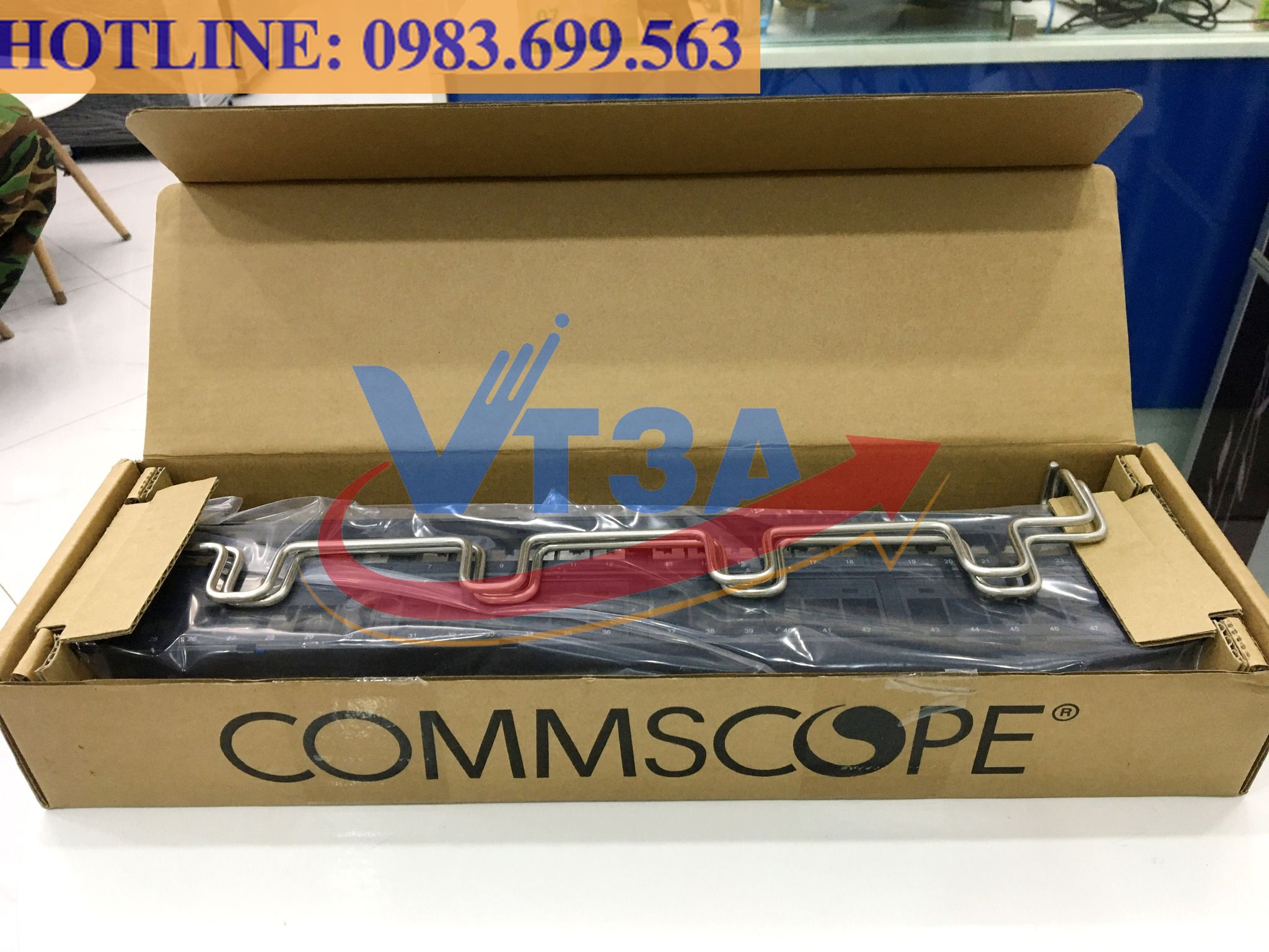 Patch panel Commscope 16 port Cat5e 